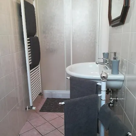 Traghetto Oda ve Kahvaltı 3*