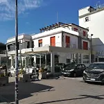 Traghetto 3*