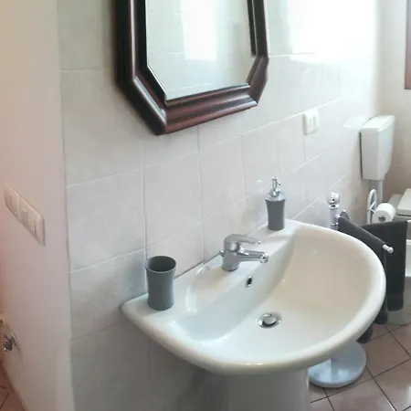 Traghetto 3* פורטו גריבלדי