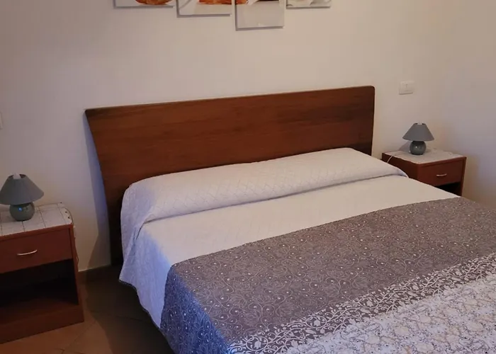 Traghetto לינה וארוחת בוקר 3*